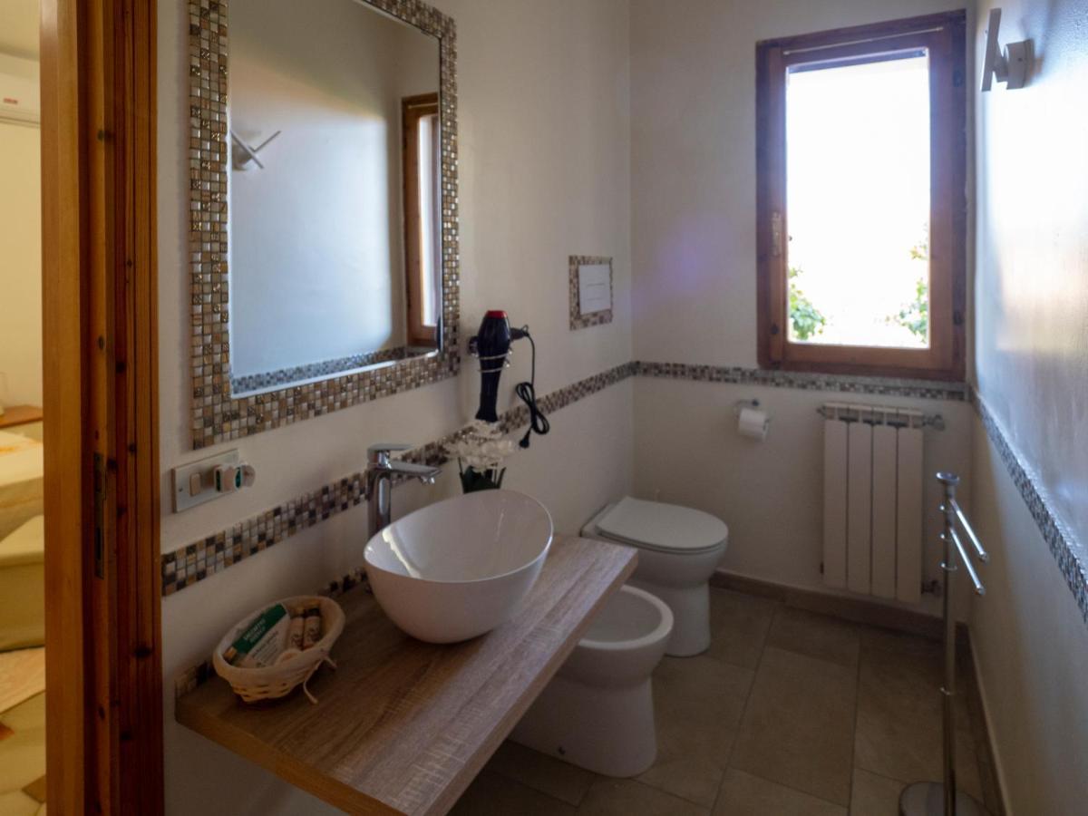 B&B Da Laura San Teodoro San Teodoro  Eksteriør bilde